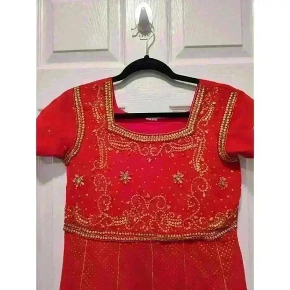 Unbranded Indian Traditional Red Dress Short Sleeve Jewel Embroidered Size Small - Picture 3 of 7